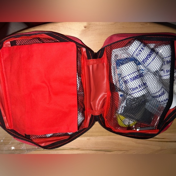 First aid Kit - Picture 3 of 3